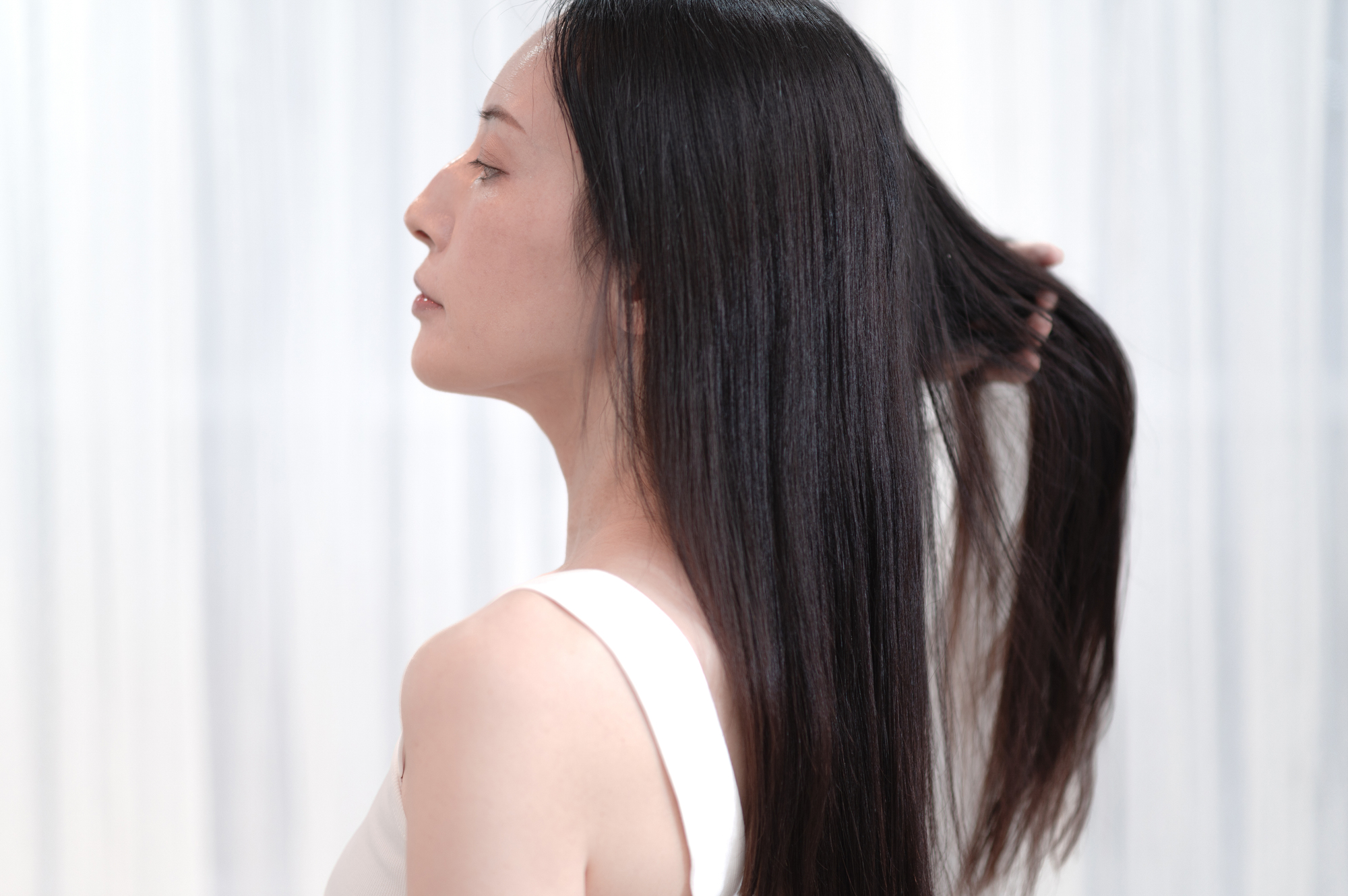 美髪の女性